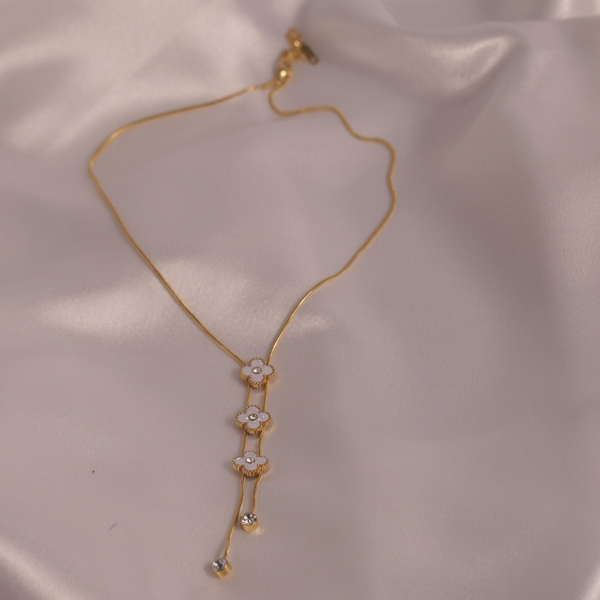 Gold Chain Bracelet with Flowers