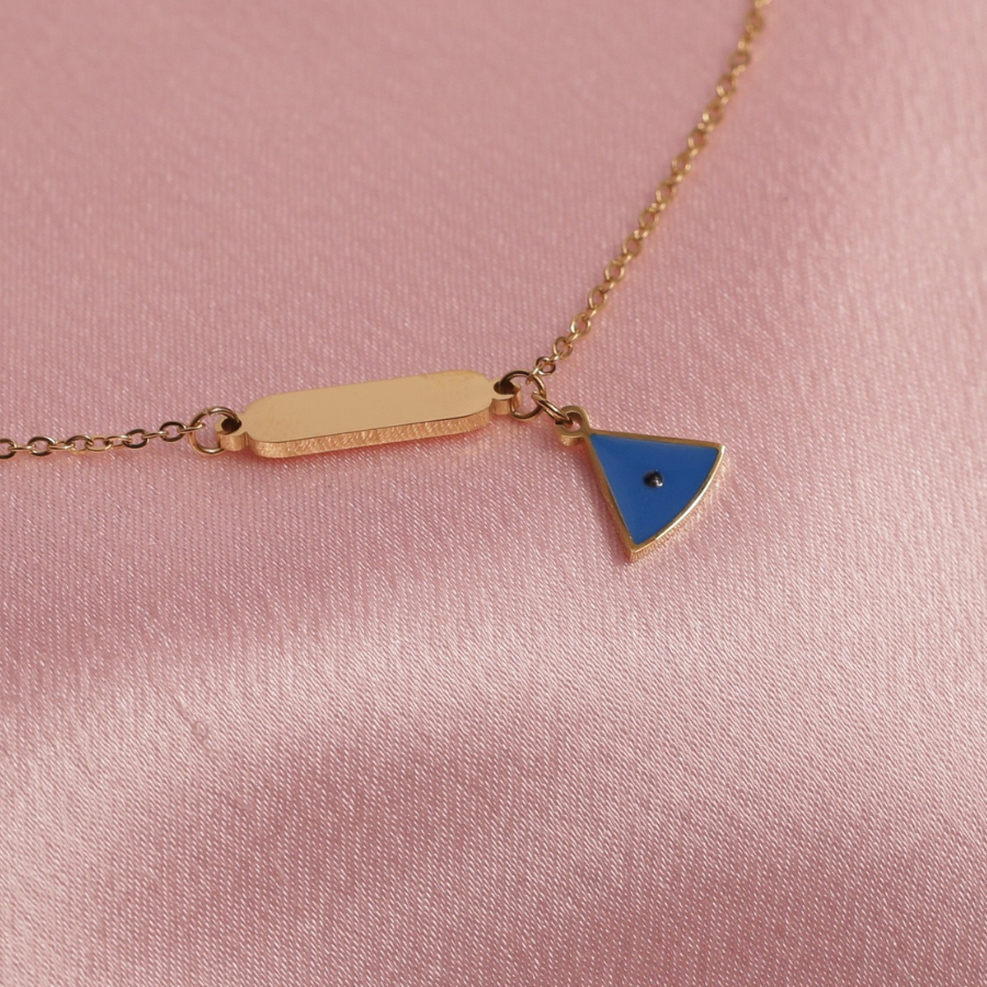 Bracelet in the form of a geometric blue triangle