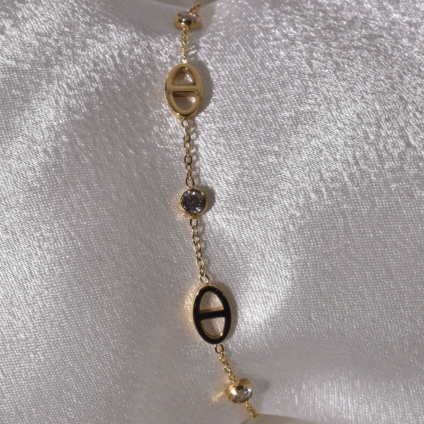 Crystal-accented minimalist gold chain bracelet