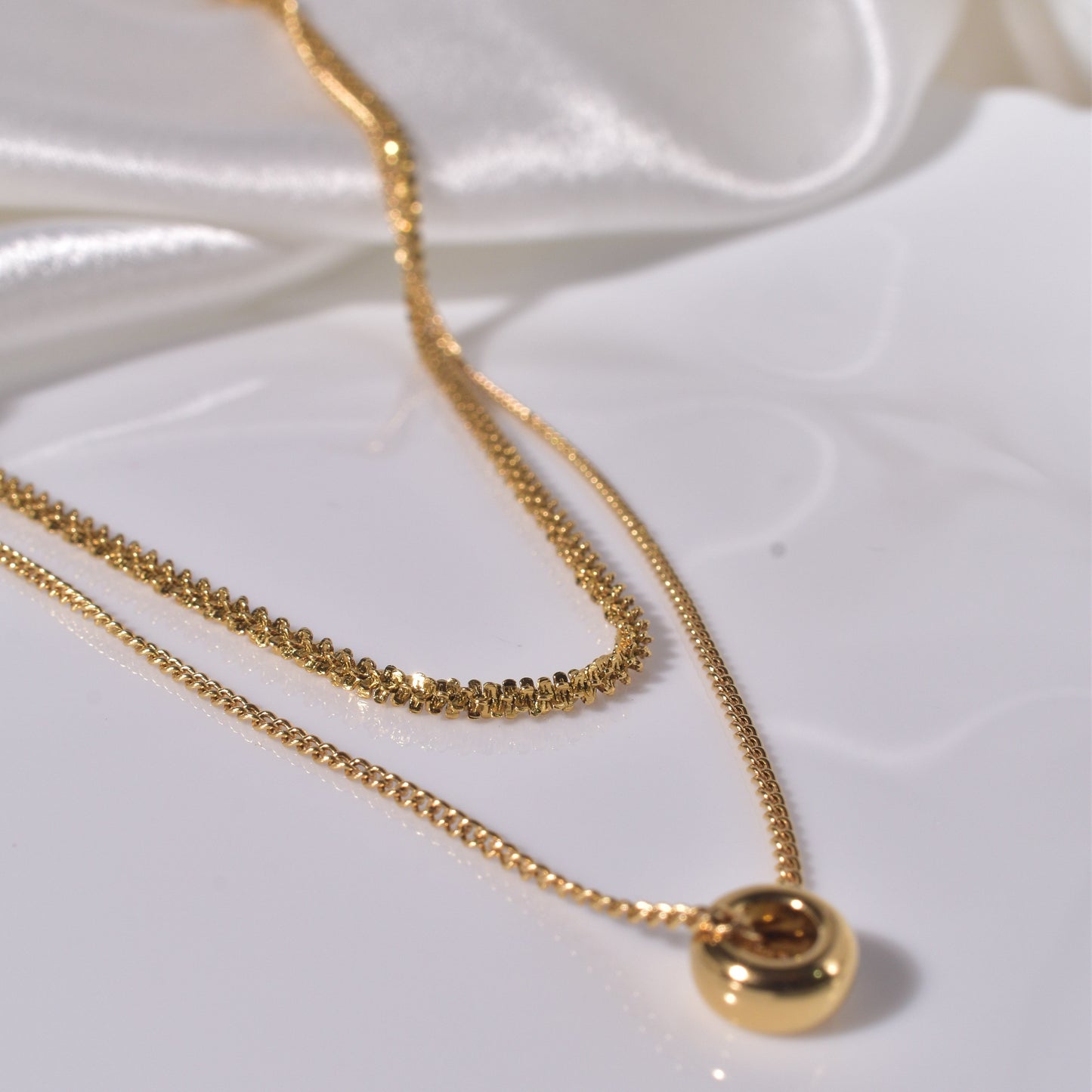 Minimalist Gold Layered Necklace