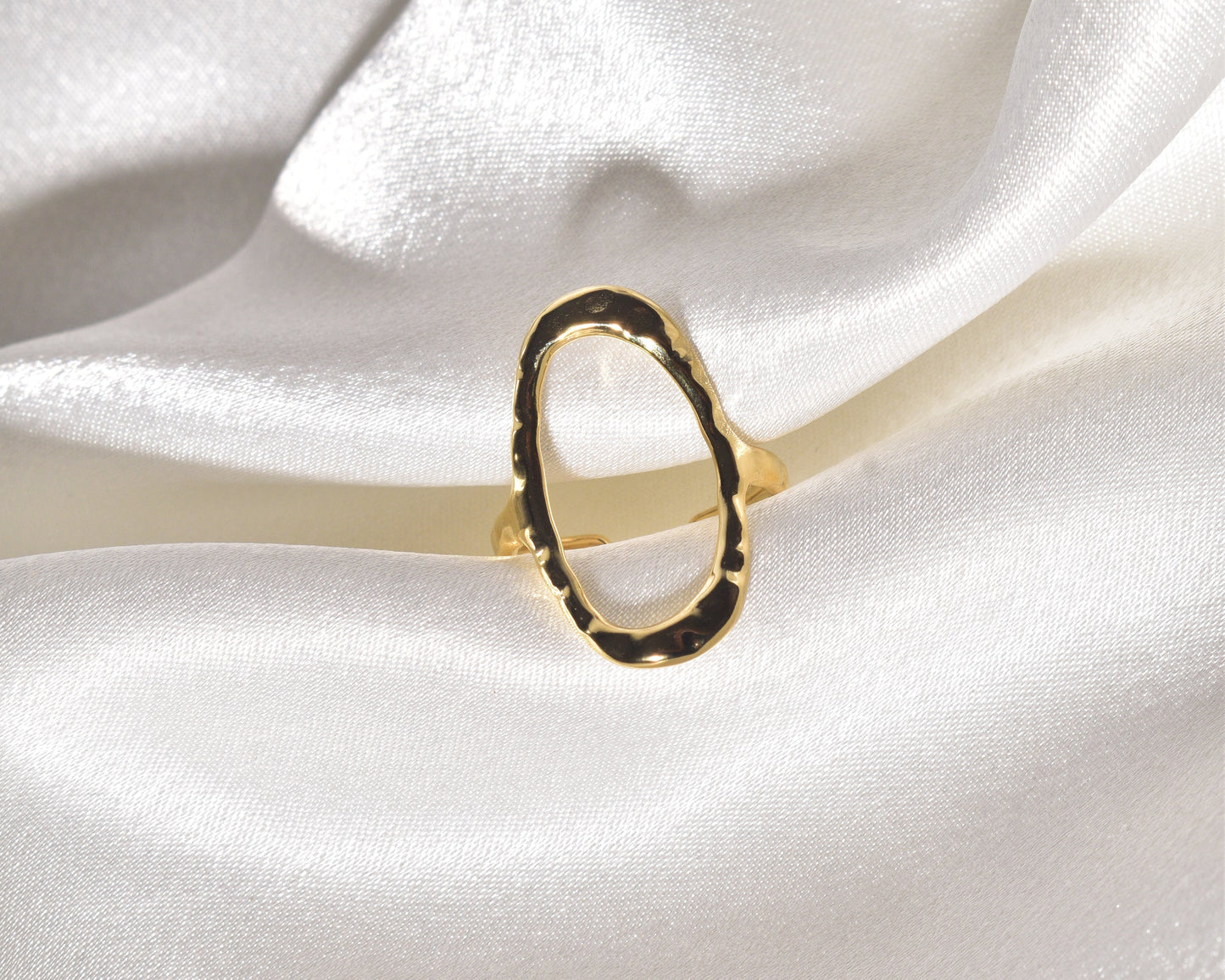 Adjustable Infinity Wave Gold Ring: Stylish & Waterproof
