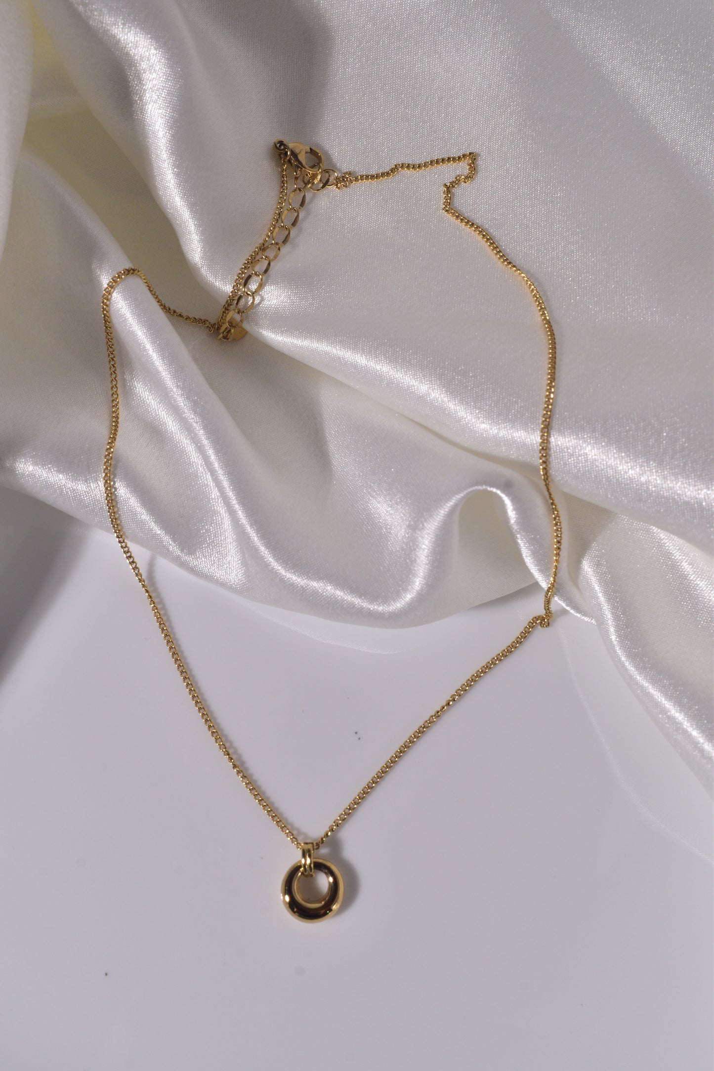 Minimalist Pendant Necklace with Three Rings