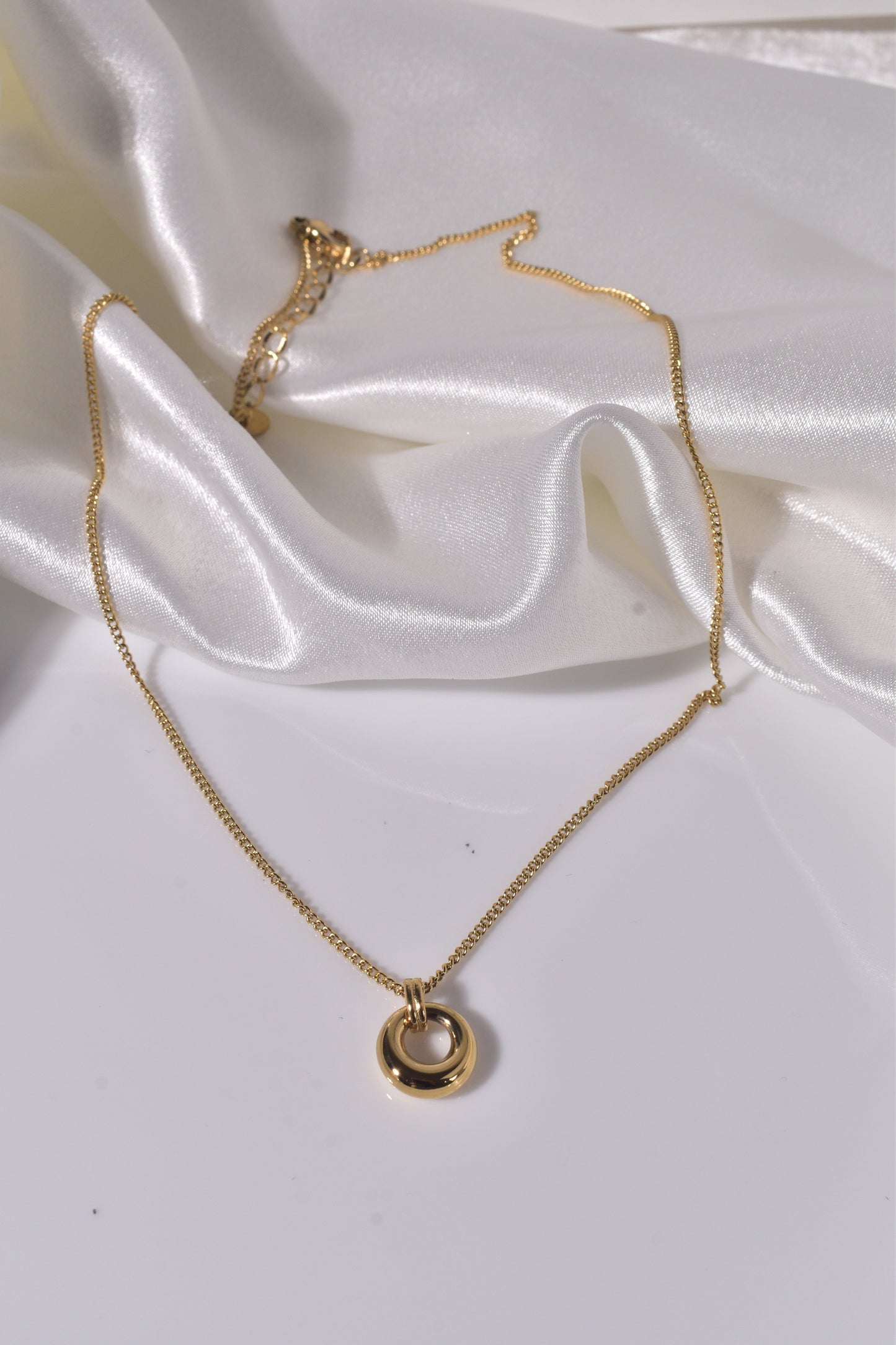Minimalist Pendant Necklace with Three Rings