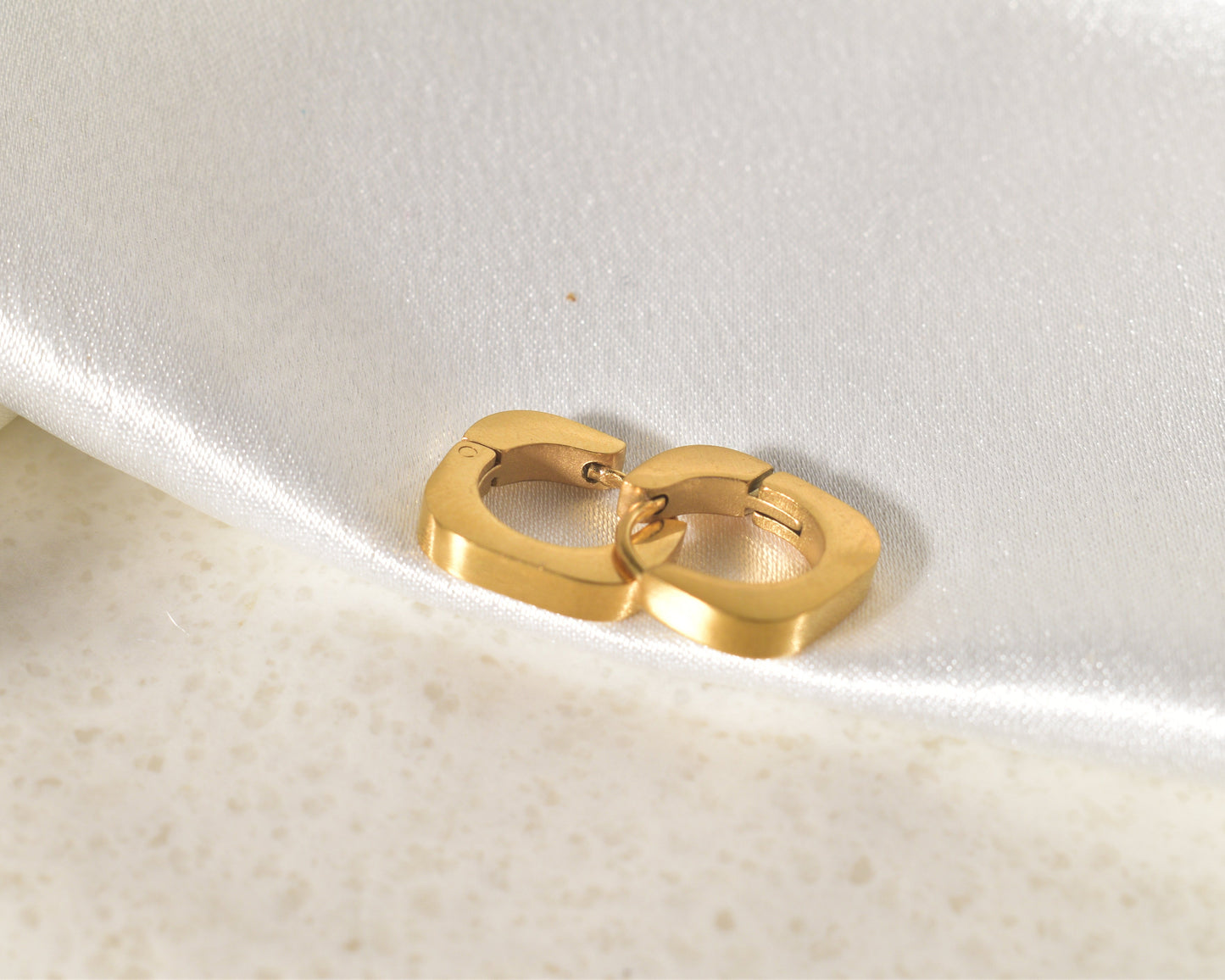 Square Matte Gold Huggie Hoops: Simple & Contemporary
