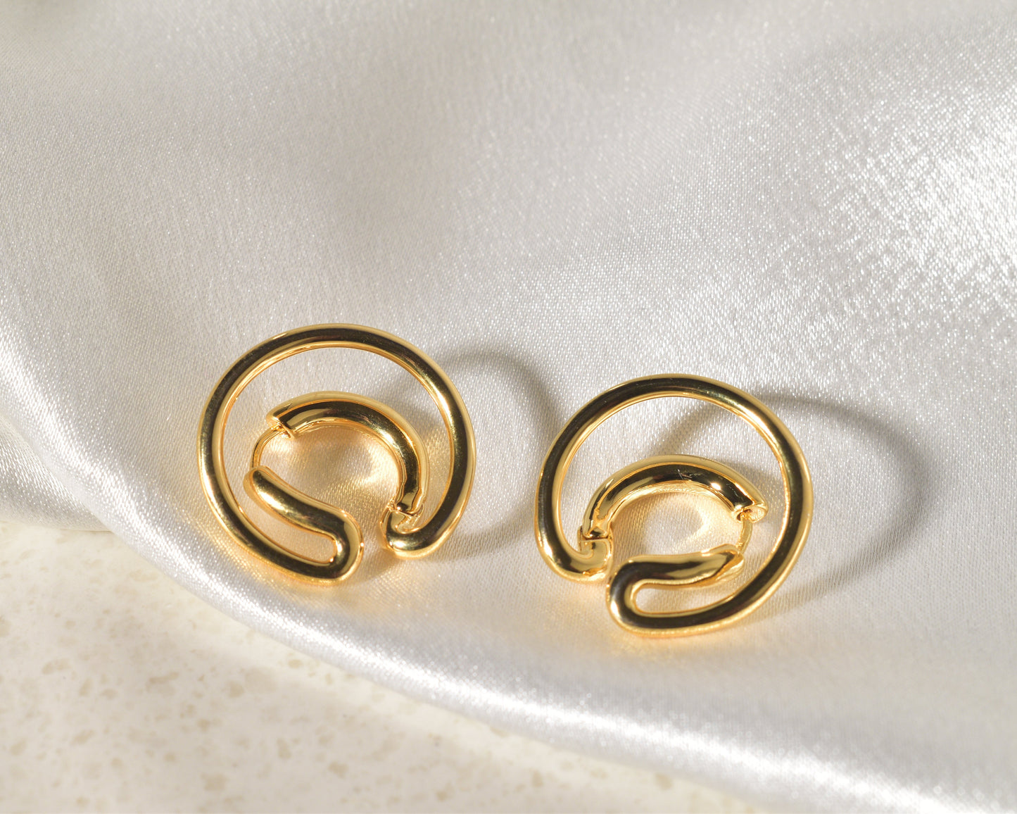 Vibrant and Modern Abstract Swirl Gold Earrings