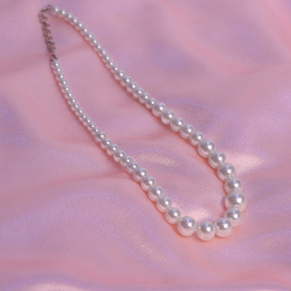 Onyx Pearl Elegance