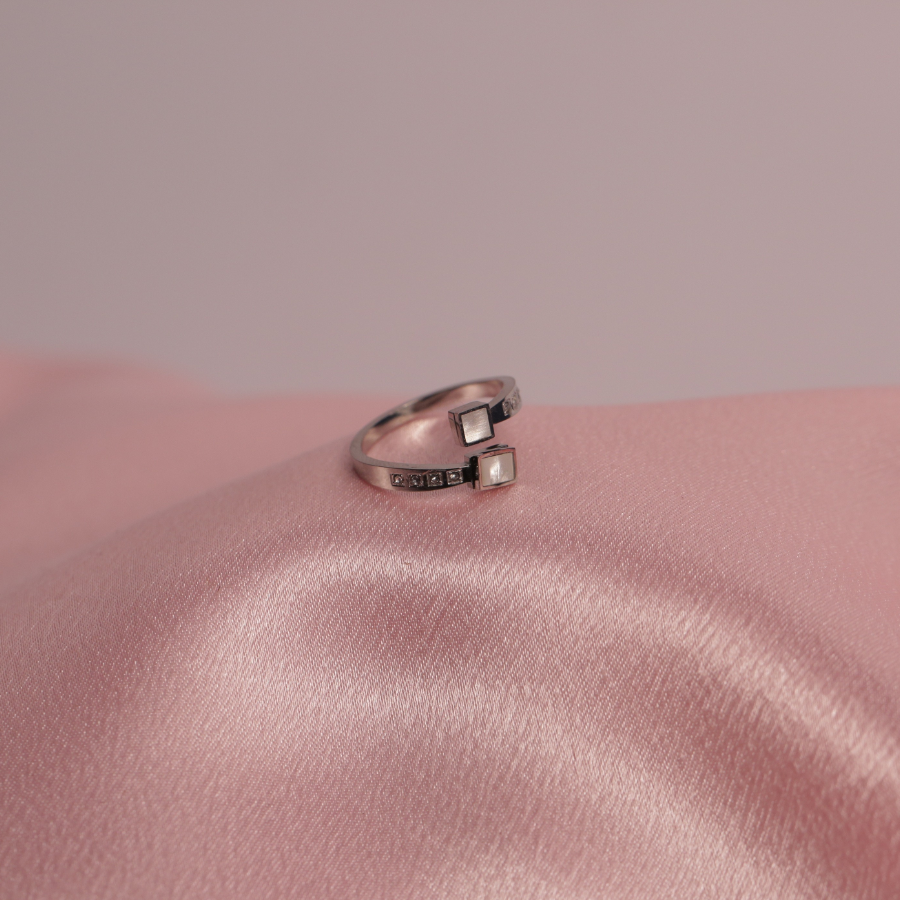 Geometric Open-End Silver Ring with Pearl Accents