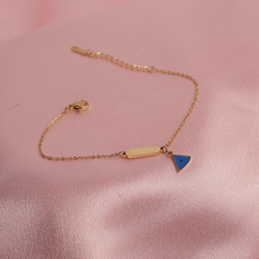 Bracelet in the form of a geometric blue triangle