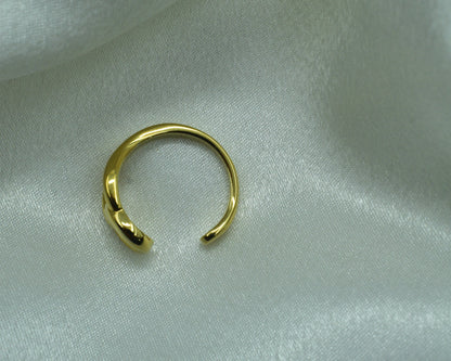 Adjustable Gold Ring with Twist Knot: Waterproof and Tarnish-Free