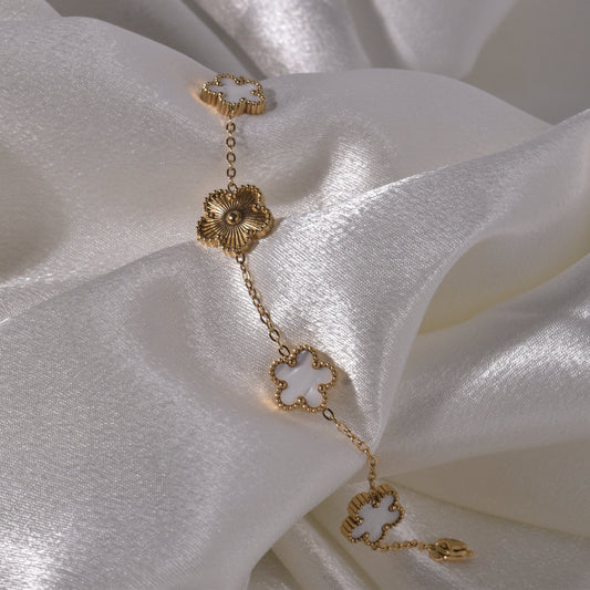 Timeless Clover Charm Bracelet