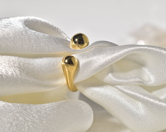 The Simple Open Ring with an Orb: Effortless Style