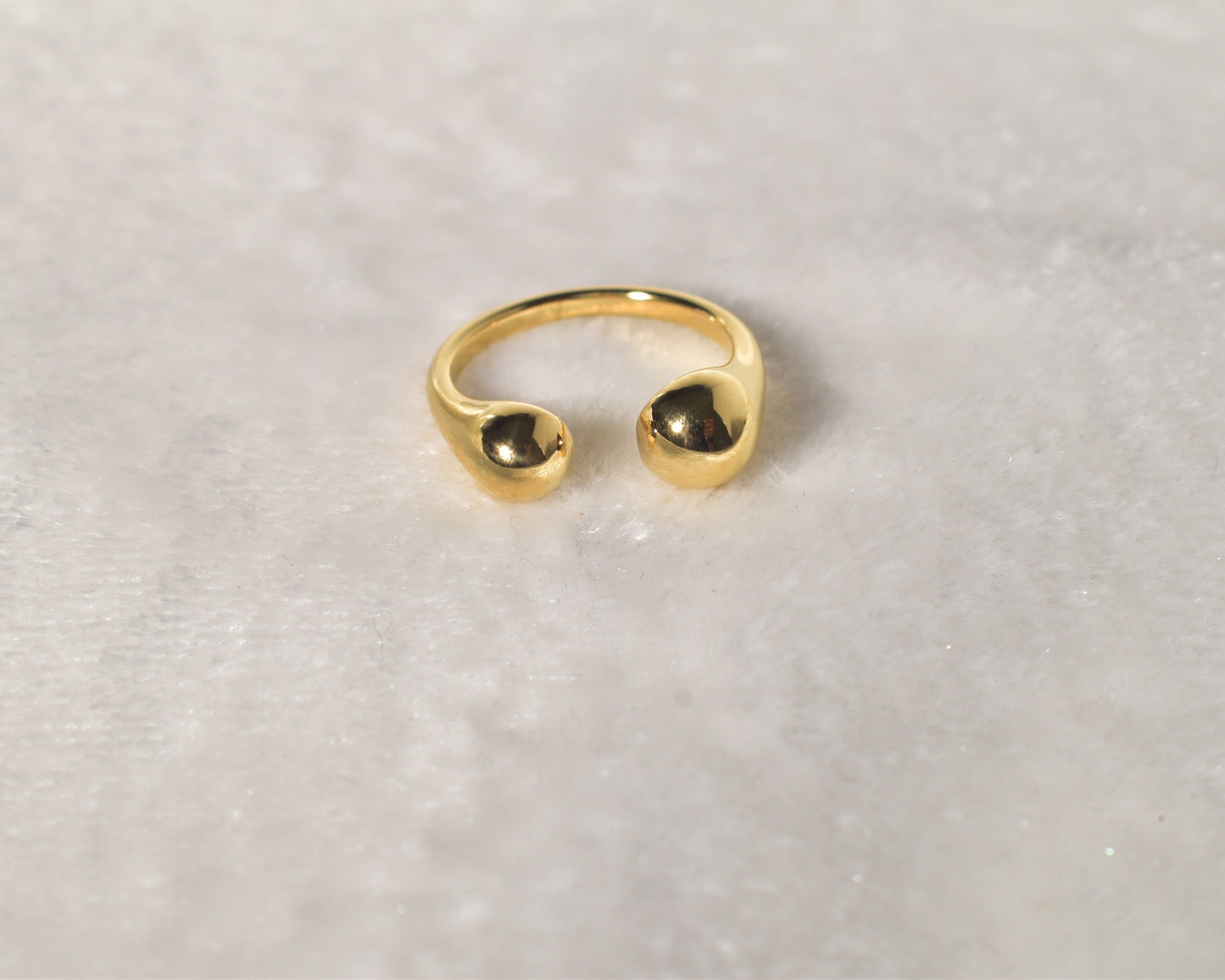 The Simple Open Ring with an Orb: Effortless Style