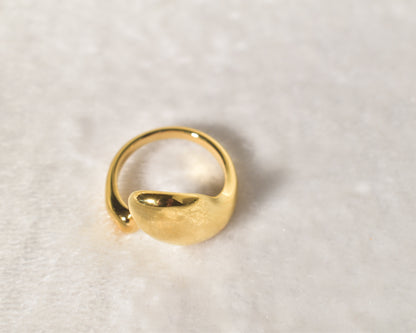 The Stylish and Contemporary Bold Curve Open Ring