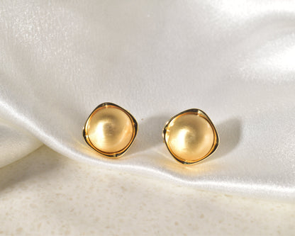 Timeless Elegance with Classic Gold Stud Earrings